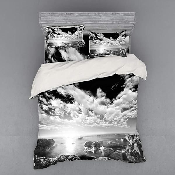 Lunarable NYC Rooftop black and white duvet cover 4-piece set with Manhattan skyline silhouette